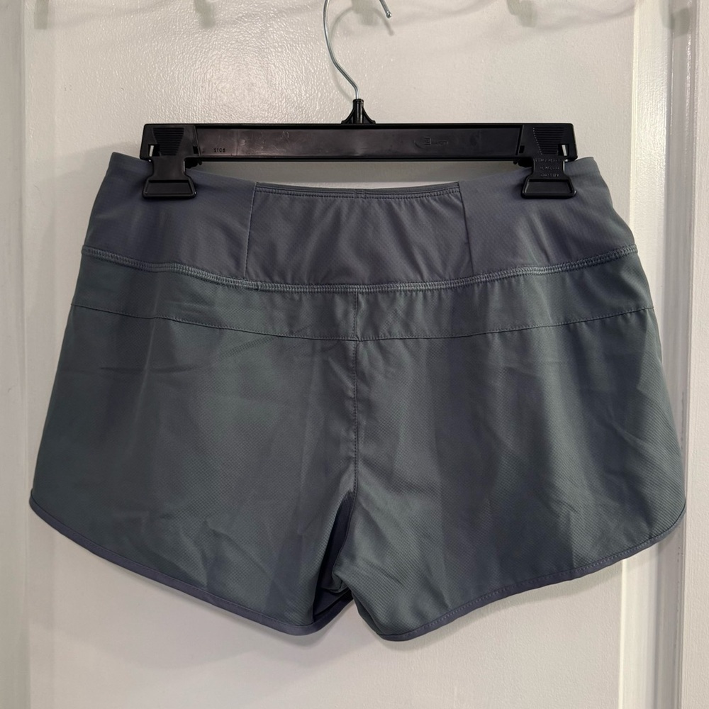 Patagonia Women's Strider Shorts 3.5" Inseam Plume Grey Small NEW WITH TAG - Picture 2 of 7
